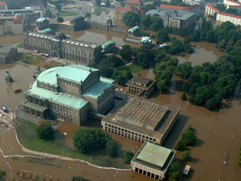 Overstroming in Dresden in 2002