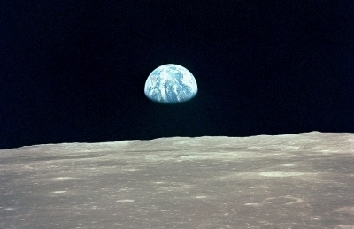 lunar limb, earthrise