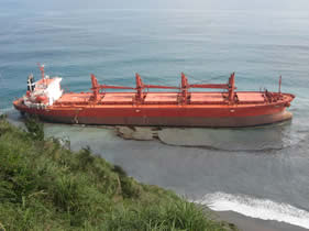 bulk carrier grounded and leaking bunker fuel